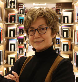 Prof. Dr. Funda YANIKOĞLU - Klinik Bilimler Bölüm Başkanı - Restoratif Diş Tedavisi ABD Başkanı